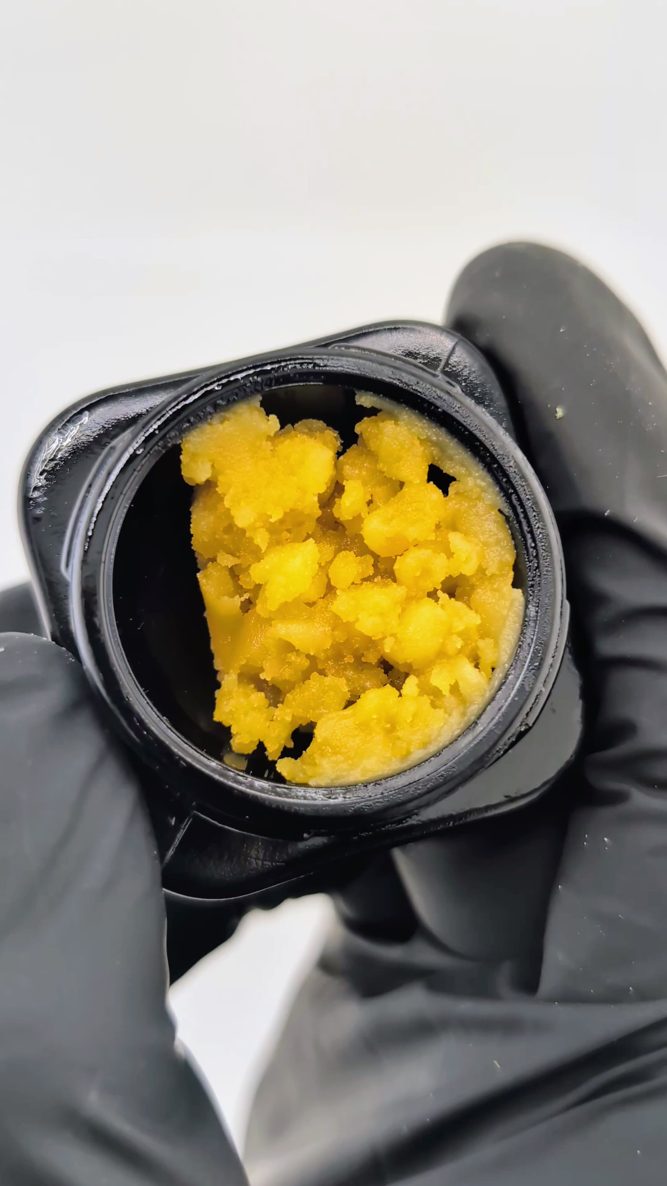 Load video: ZkittleZ Pie - 54.71% Crumble THCA: 61.82%