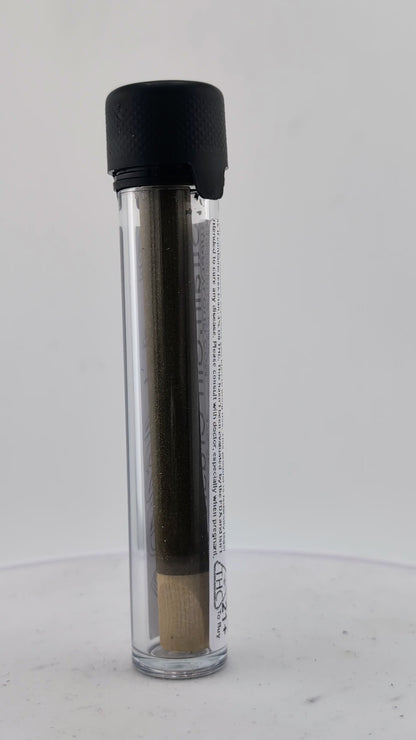 Girl Crush- 25.0%- Diamond Infused Pre-Rolled blunt